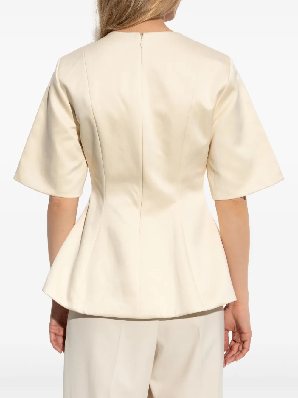 By Malene Birger Merlina peplum top met knopen Beige