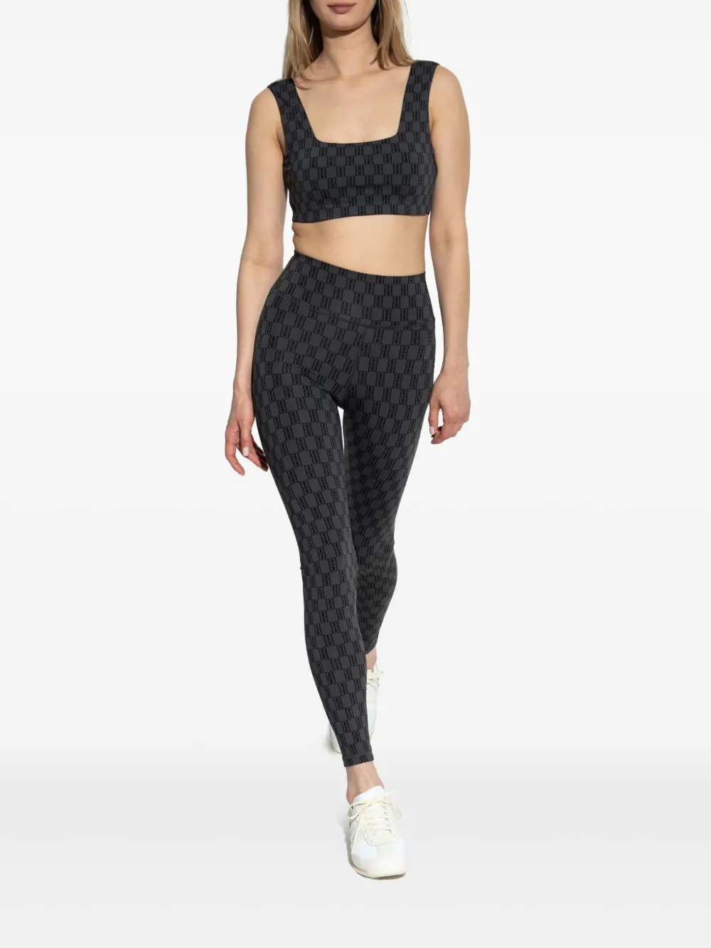 By Malene Birger Braga cropped top met monogram - Zwart