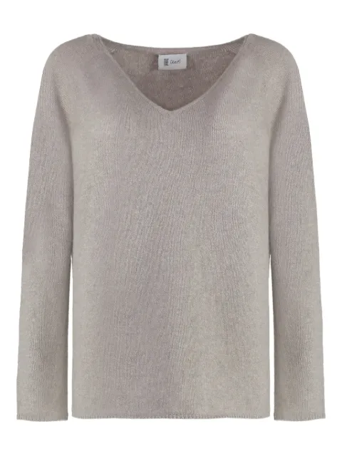 THE (Alphabet) V-neck sweater
