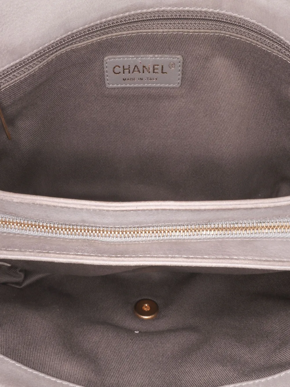 Pre-owned Chanel 2014 Jumbo Quilted Calfskin Triple Stitched Flap Crossbody Bag