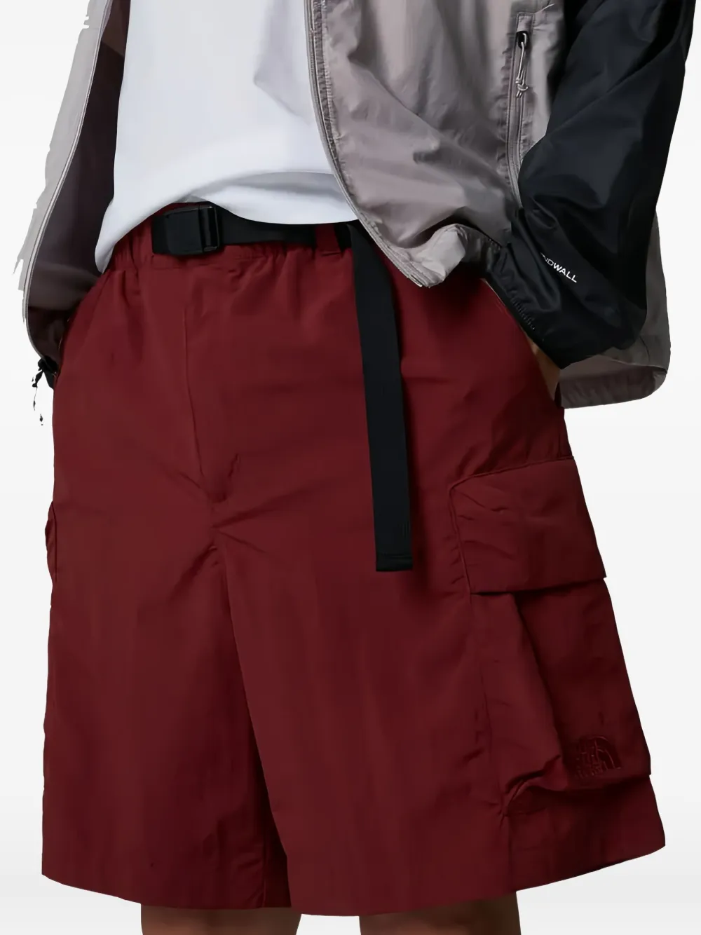 The North Face Shorts met cargo zak en ceintuur Rood