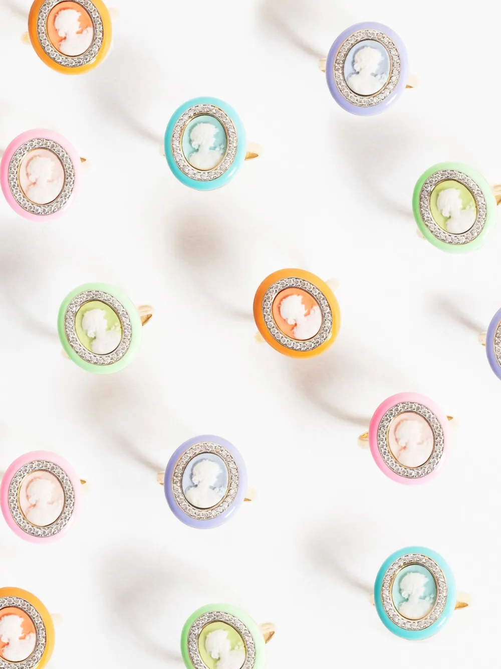 Cameo & Beyond Glam Ladies ring | Image 2