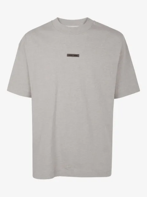 FEAR OF GOD ESSENTIALS playera con motivo del logo