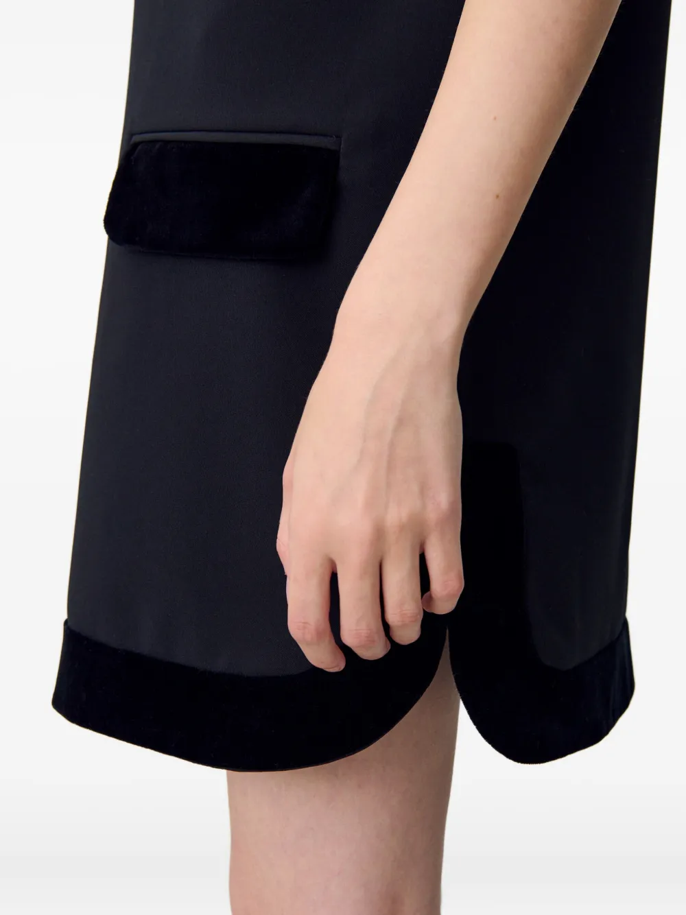 Claudie Pierlot Jurk met fluwelen afwerking Zwart