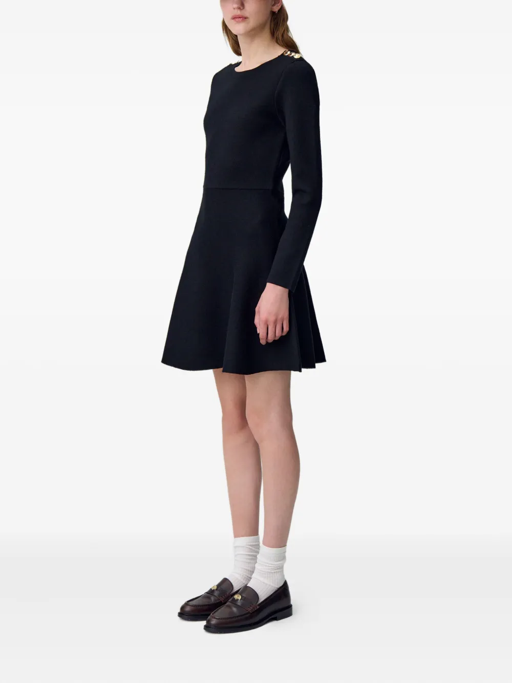 Claudie Pierlot Gebreide flared jurk met knoopdetail Zwart