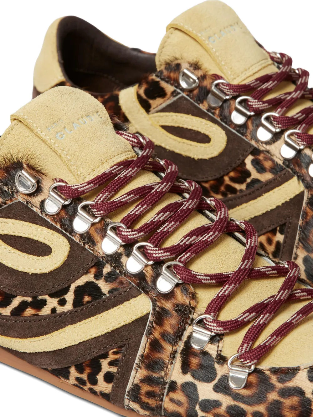 Claudie Pierlot Veterschoenen met luipaardprint Bruin