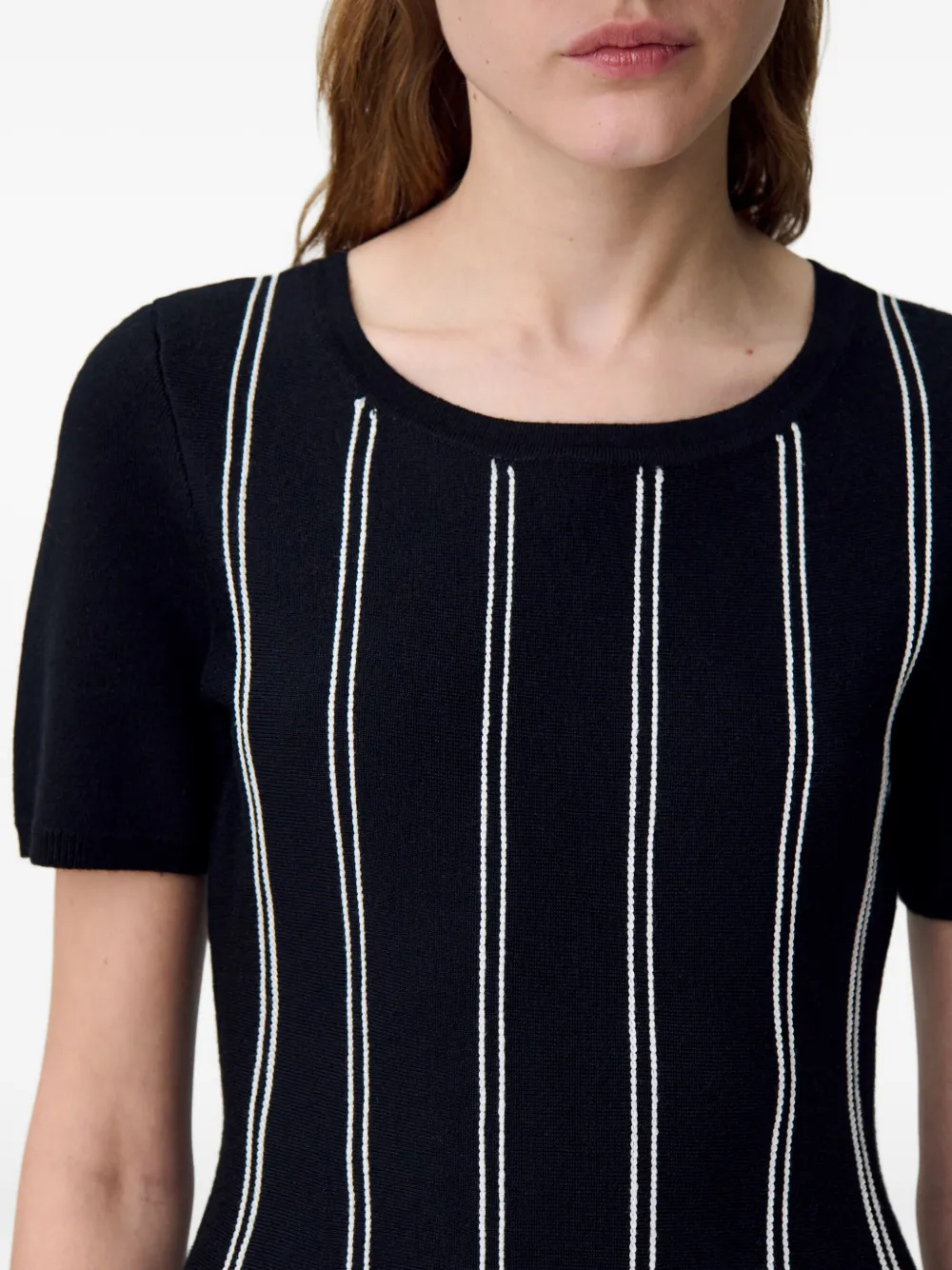 Claudie Pierlot Gestreepte gebreide jurk met korte mouwen Zwart