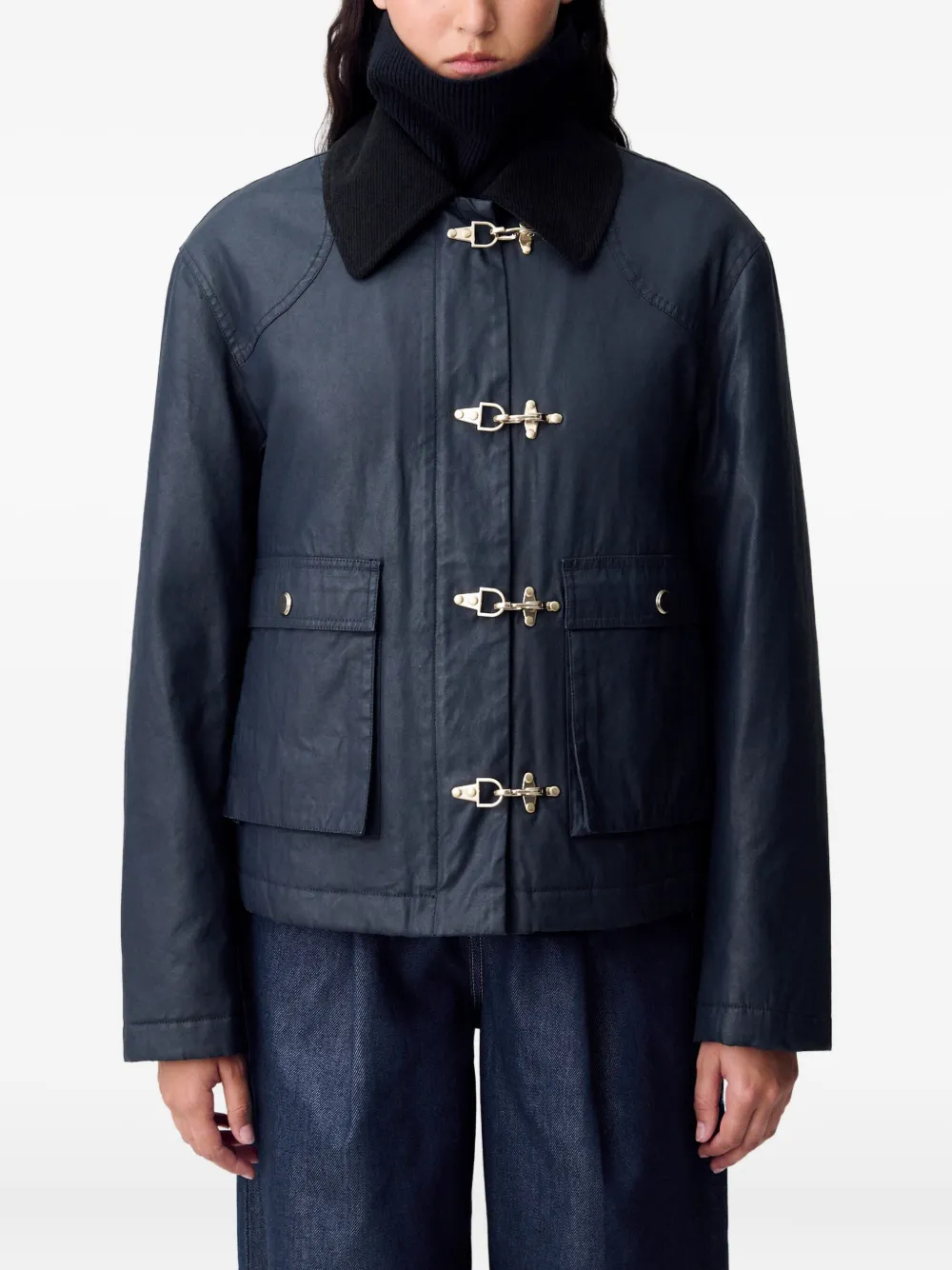 Claudie Pierlot Jack met houtje-touwtjesluiting Navy