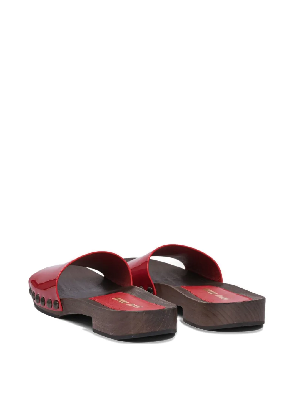 Miu Lakleren sandalen met studs Rood