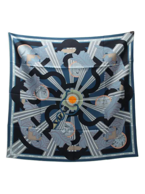 Hermès Pre-Owned 2010s Carrés 90 A La Lumière Du Flambeau silk scarf