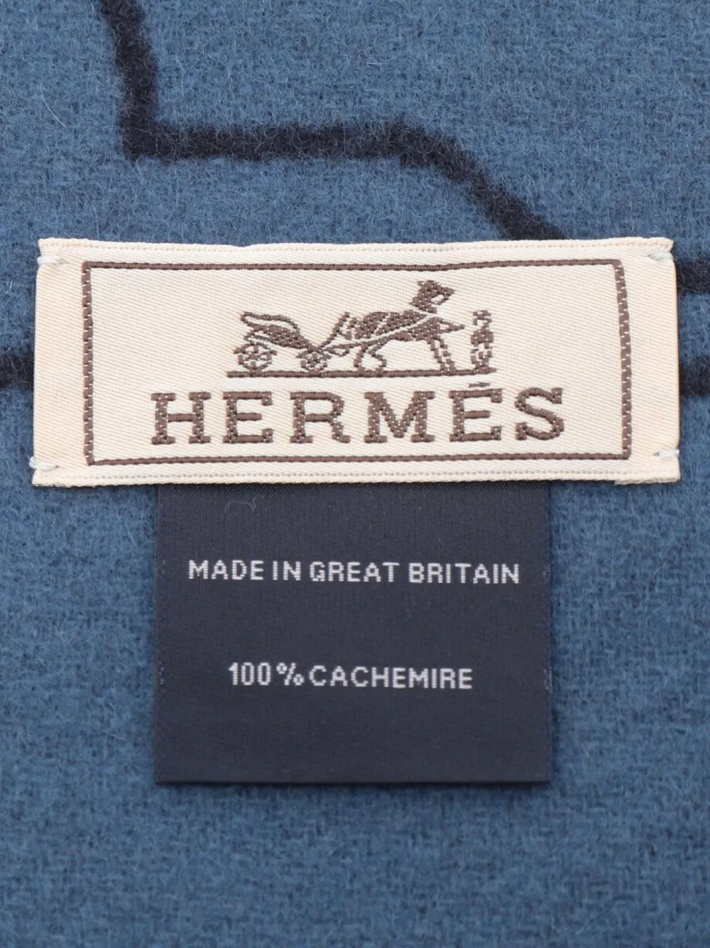 Hermès Pre-Owned 2010s Mors a Joeuts chain-patterned cashmere scarf | Image 2
