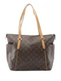 Louis Vuitton Pre-Owned 2010 Totally MM shoulder bag - Brown