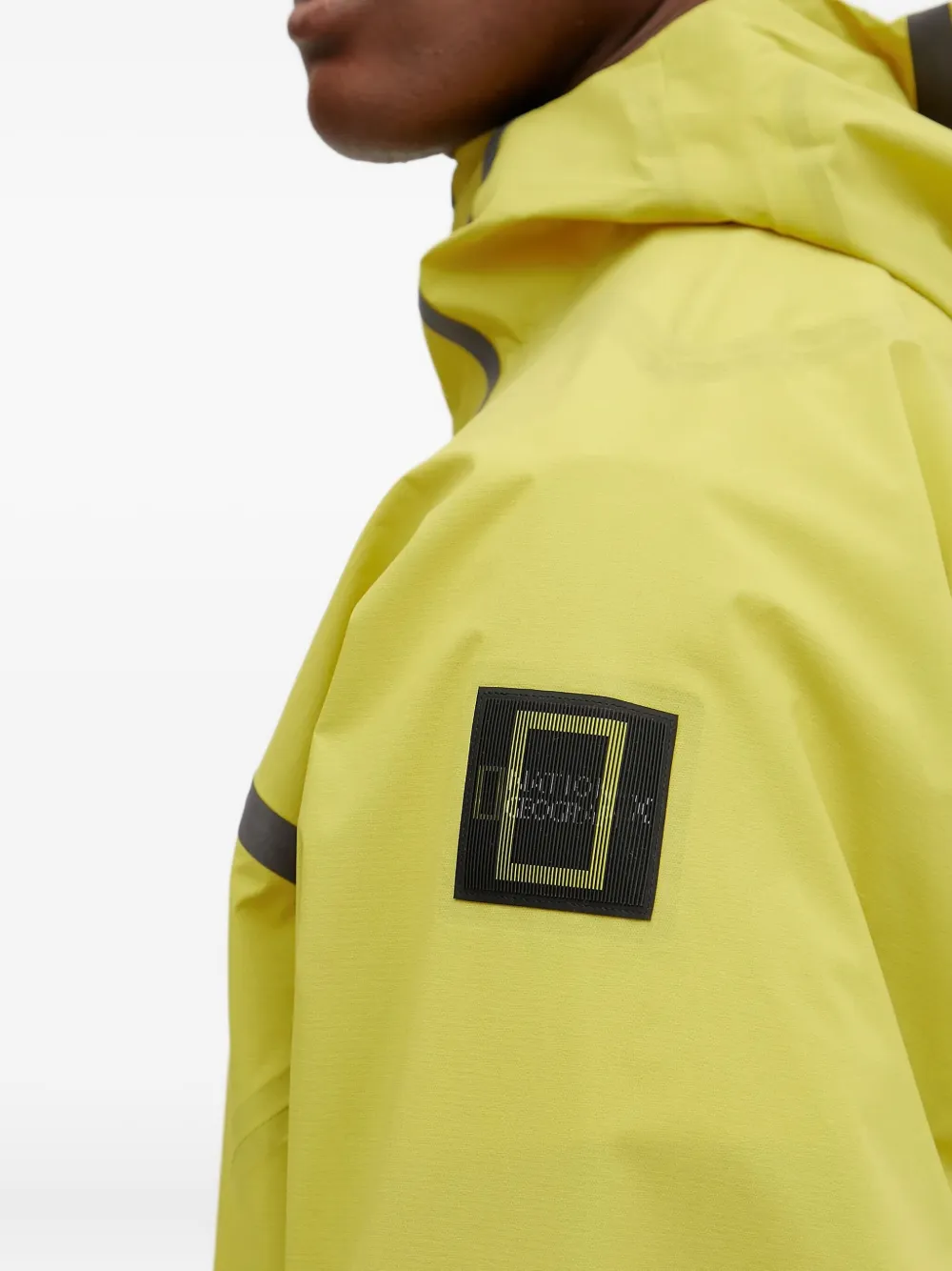 adidas x National Geographic WIND.RDY jack met capuchon Geel