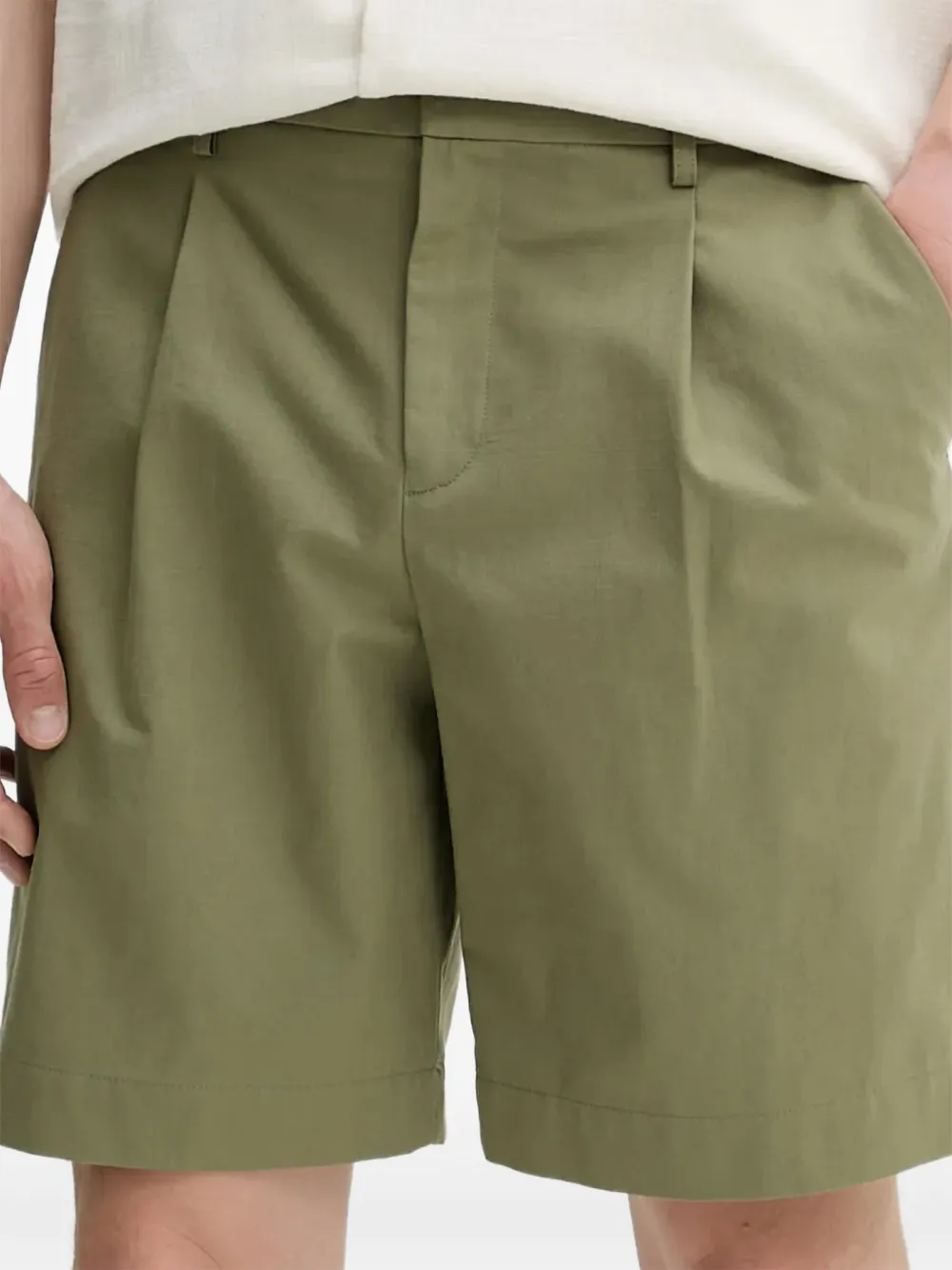 A.P.C. chino pleated cotton shorts | Green | Image 1