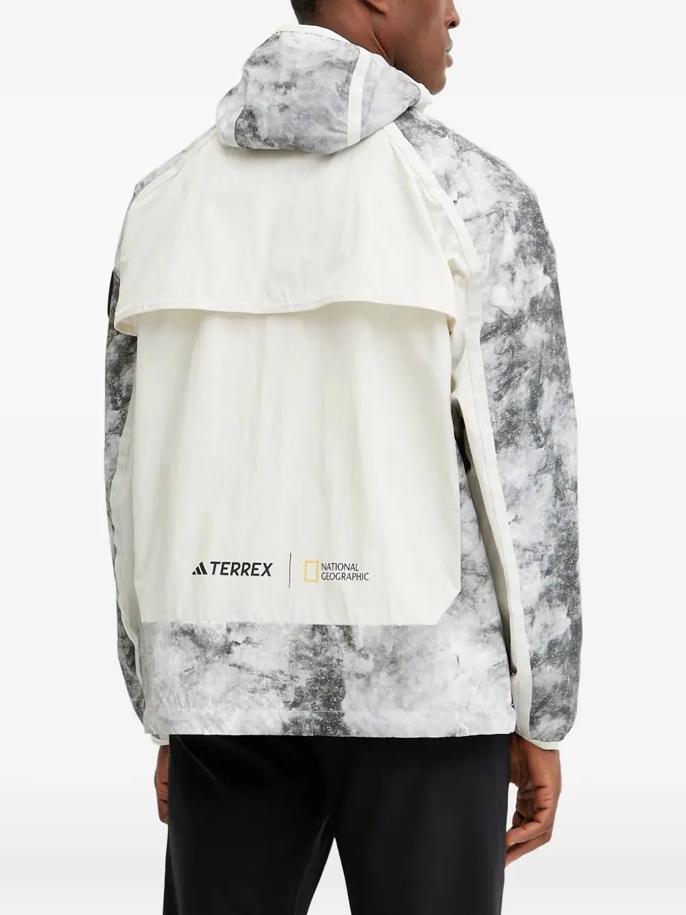 adidas x National Geographic WIND.RDY jack met capuchon en marmerprint Wit