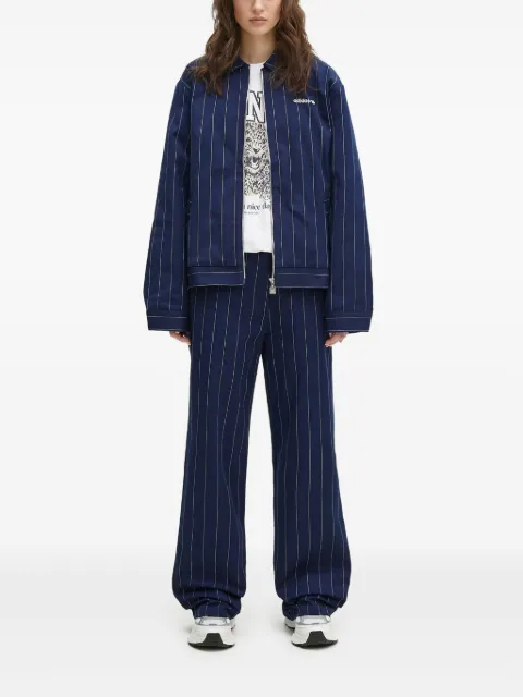 adidas chamarra con cierre y estampado de rayas diplomáticas