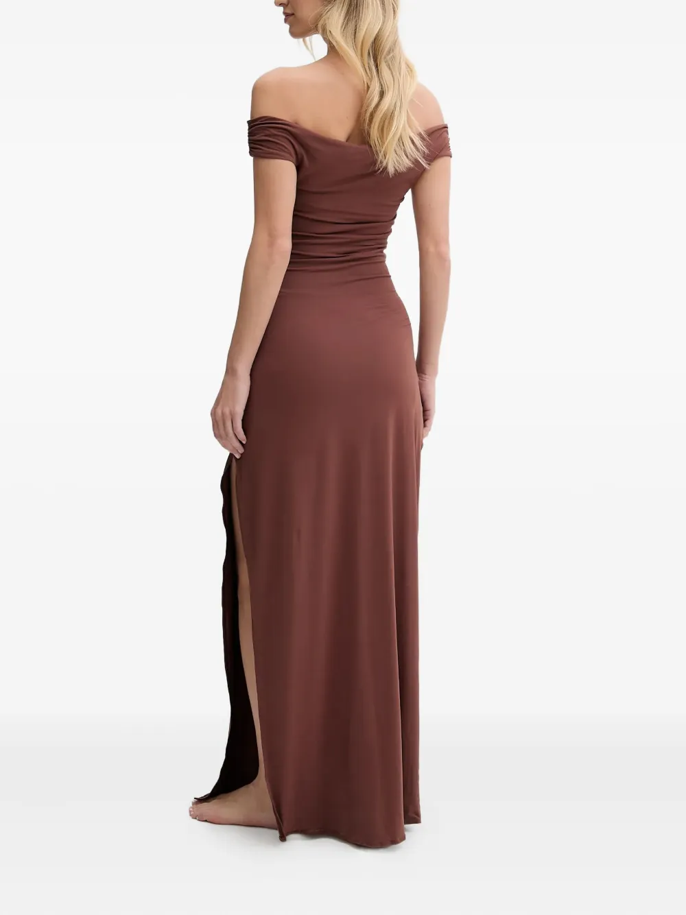 Bond-eye Off-shoulder maxi-jurk met split - Bruin