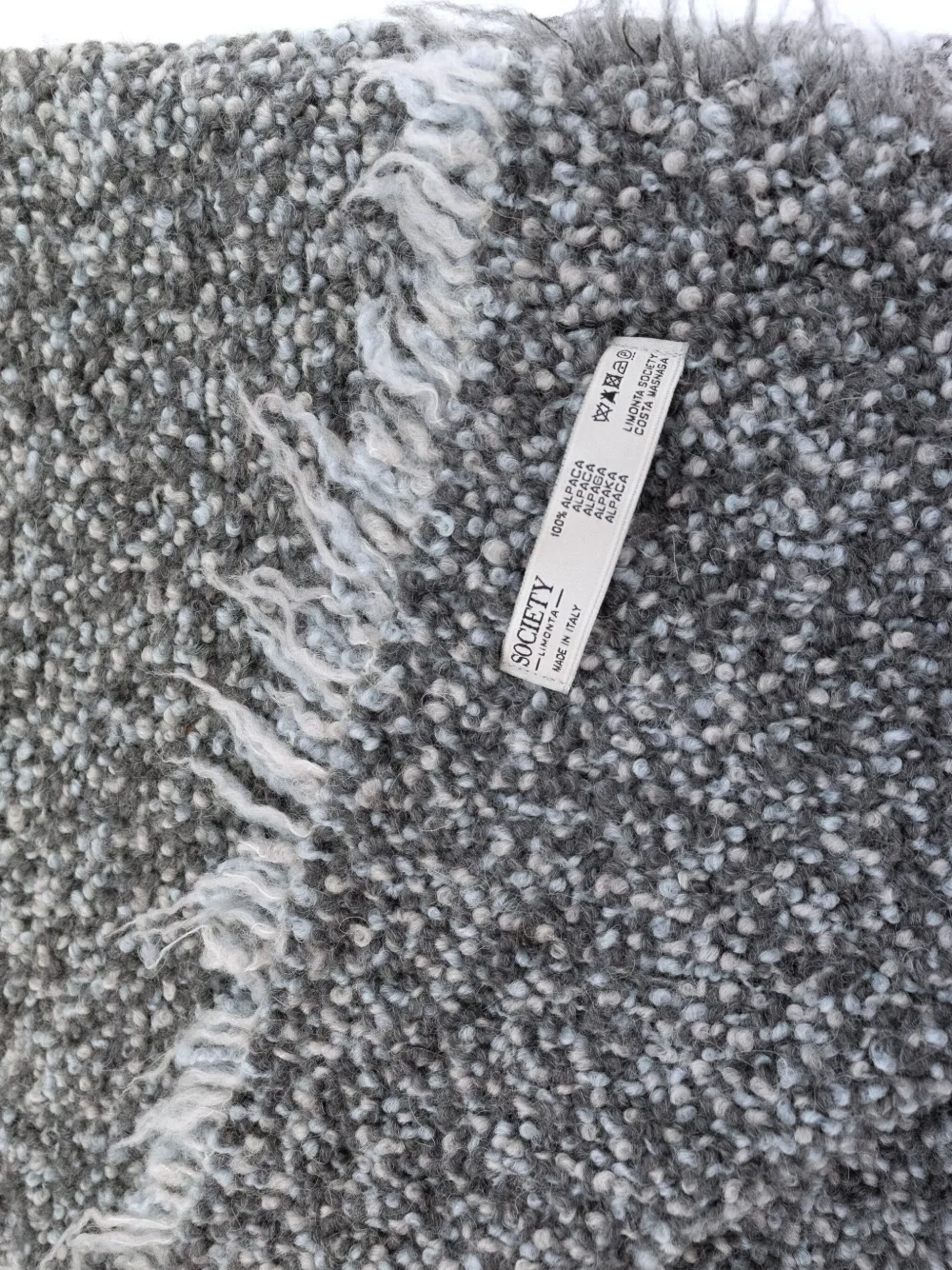 Society Limonta Multi Throw blanket (130cm x 180cm) | Blankets & Throws | Image 2