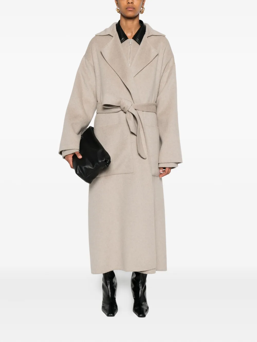 Nanushka Jas van wol-zijde met ceintuur Beige