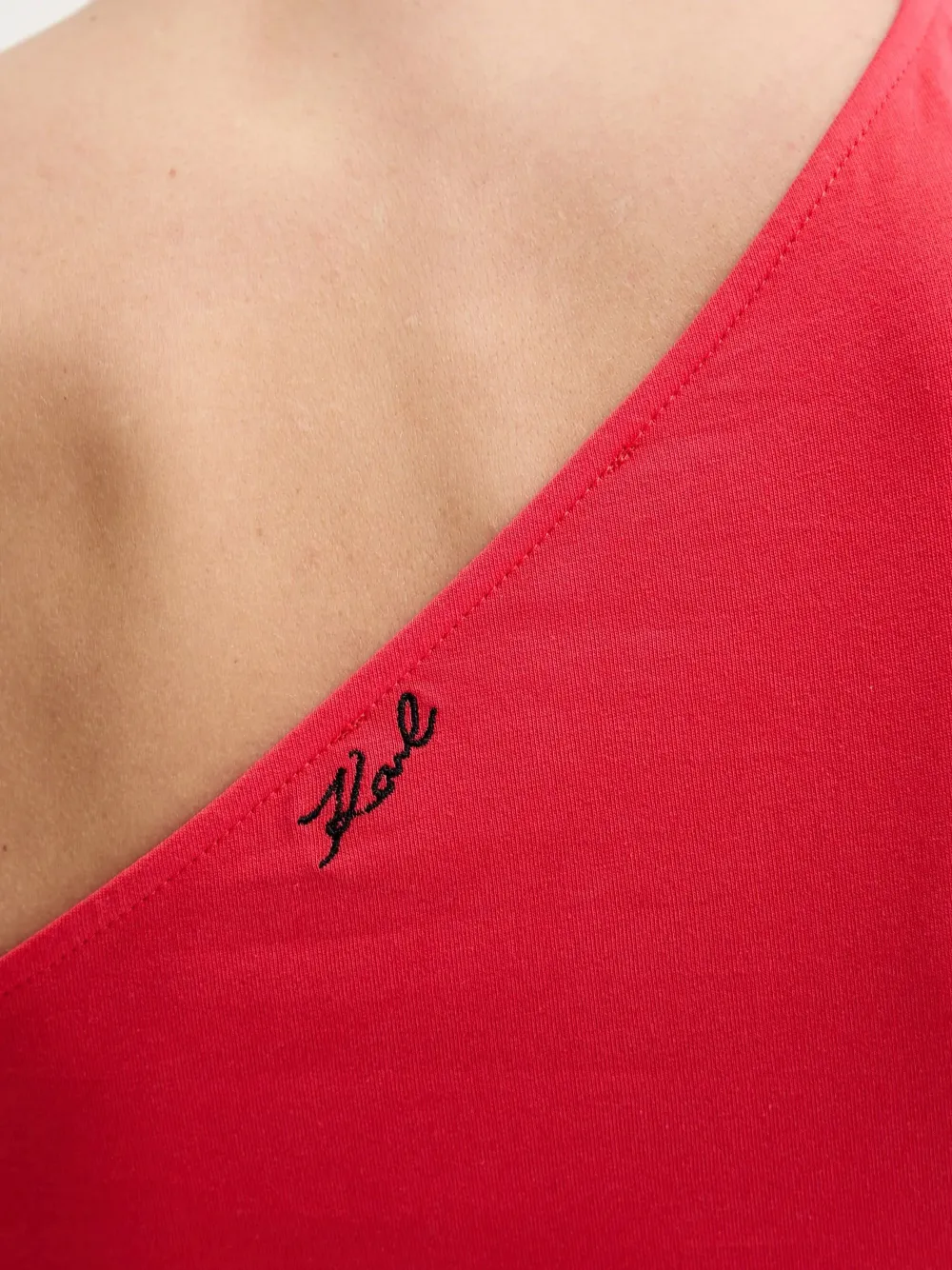 Karl Lagerfeld Asymmetrische top verfraaid met rozen Rood