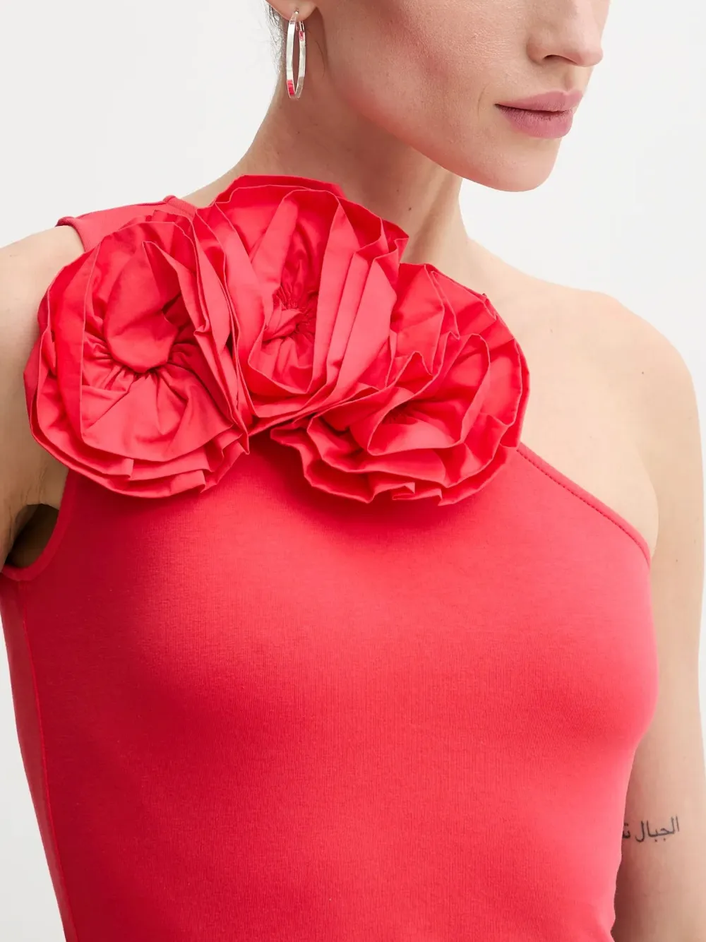Karl Lagerfeld Asymmetrische top verfraaid met rozen Rood