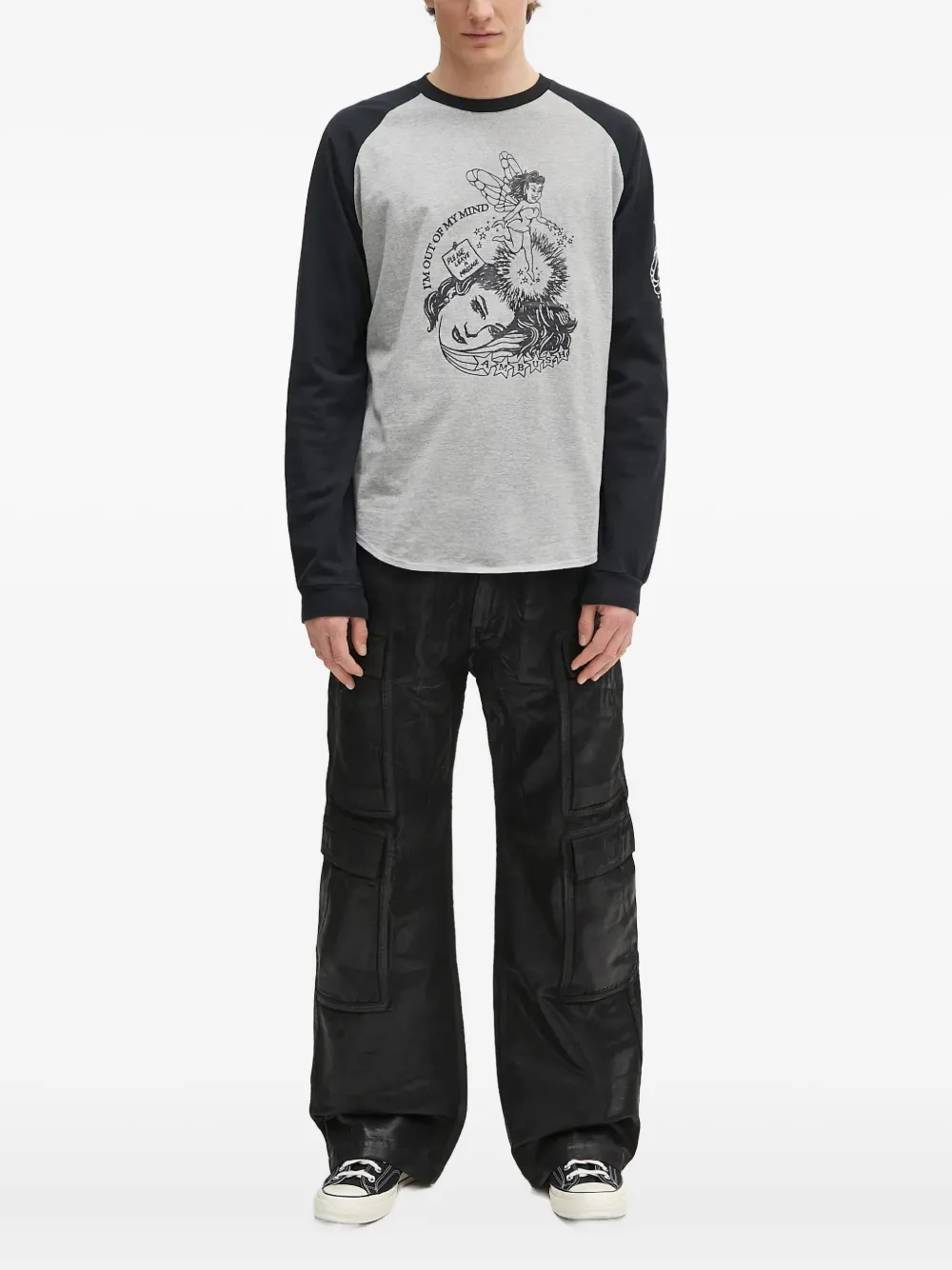 AMBUSH graphic-print raglan-sleeve T-shirt Grijs