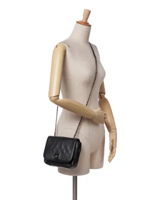 シャネル プラッシュラウンドクロスボディバッグ シャネル プラッシュラウンドクロスボディバッグ (CHANEL