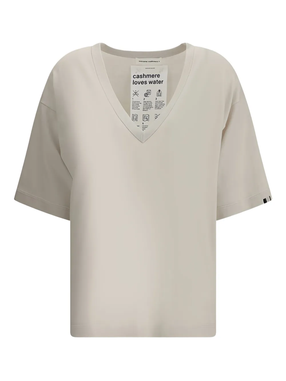 V-neck half-sleeve top