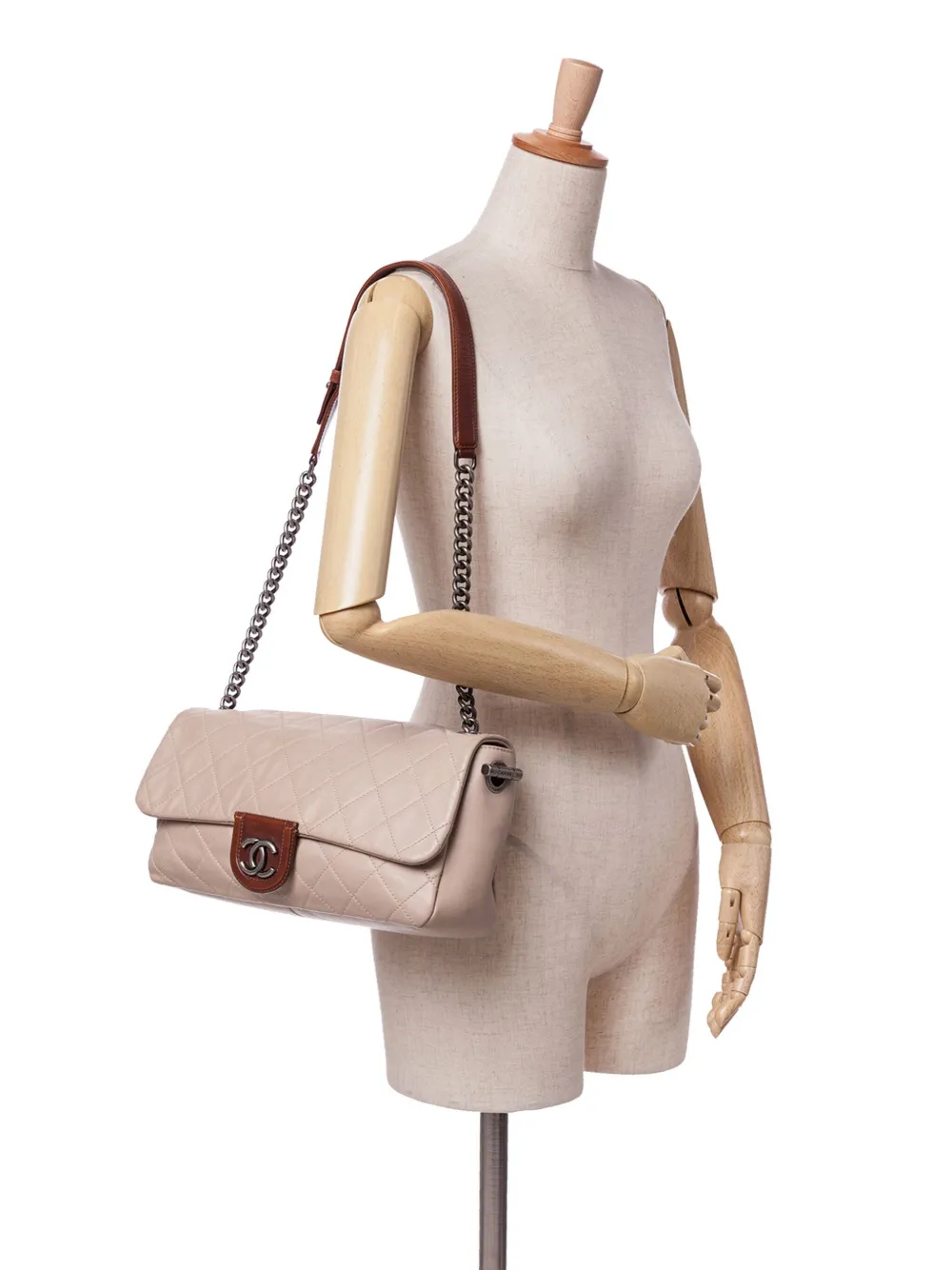 CHANEL Pre-Owned 2012 Large Quilted Lambskin Country Chic Flap shoulder bag | Pre-Owned | Image 2
