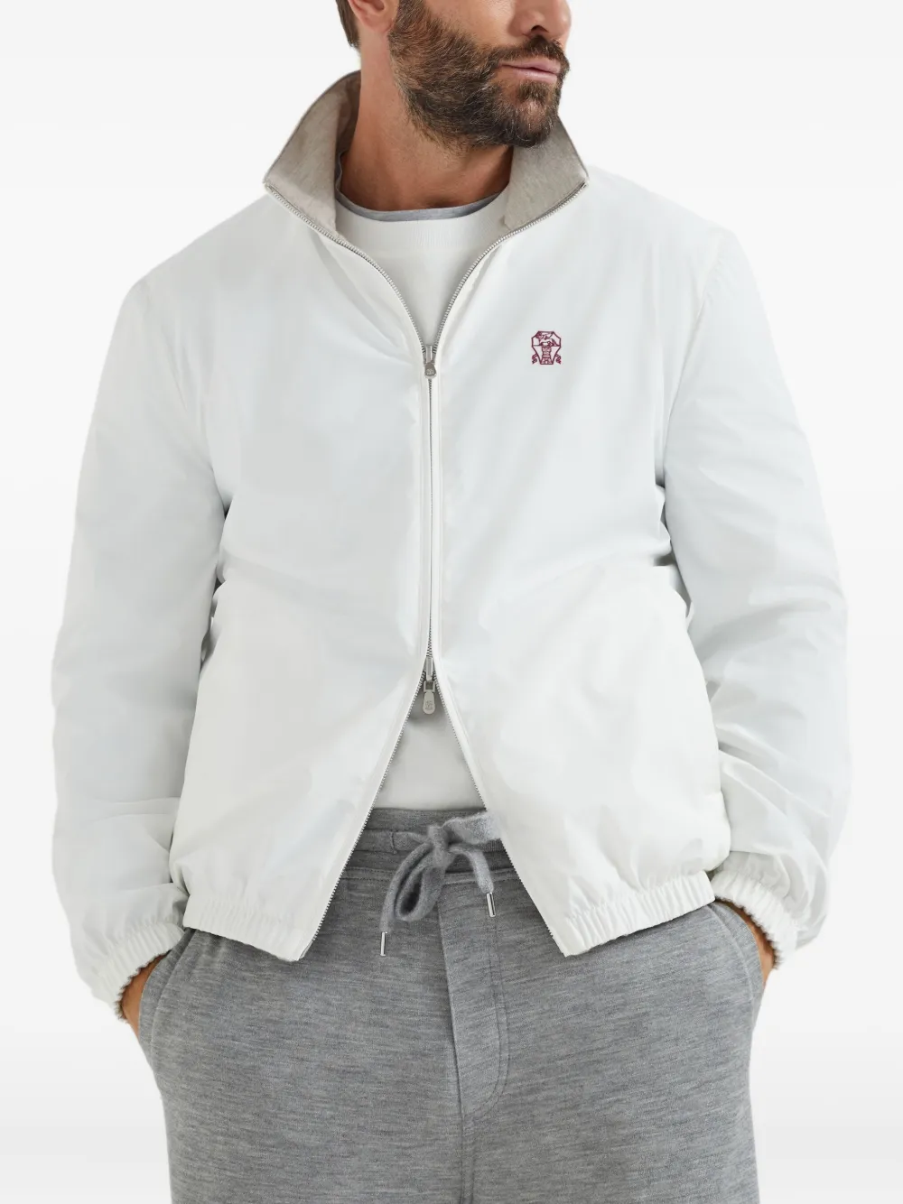 Brunello Cucinelli Jack met geborduurd logo en rits Wit