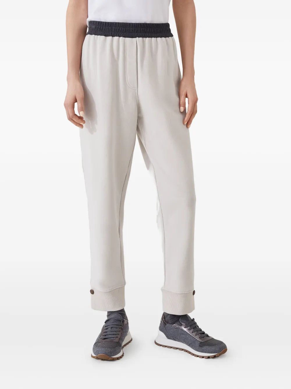 Brunello Cucinelli Joggingbroek met knoopmanchetten Beige