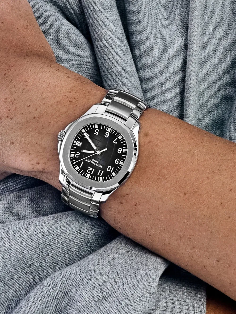 Patek Philippe 2014 Aquanaut 41mm | Men | Image 2