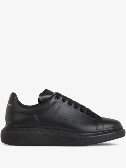 Alexander McQueen سنيكر جلد بنعل سميك