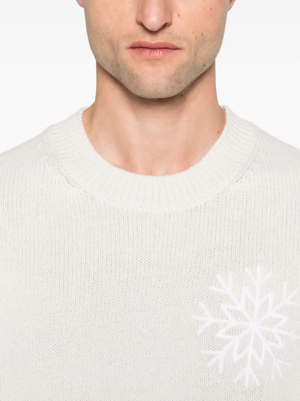 Eleventy Trui met geborduurde sneeuwvlokken Beige