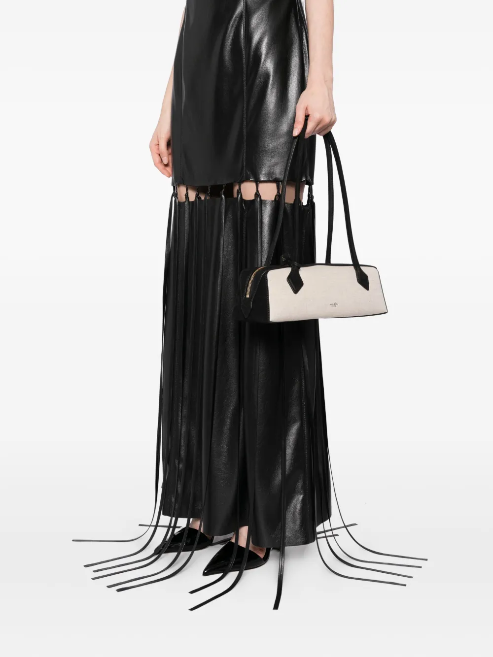 Alaïa Le Teckel medium shoulder bag | Image 2