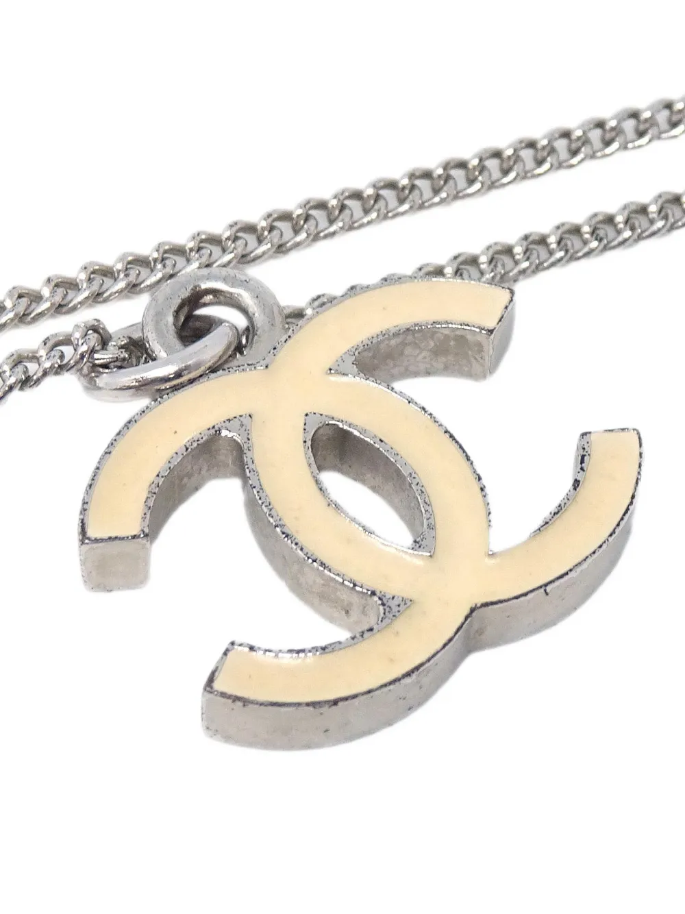 Pre-owned Chanel 2005 Cc Chain Necklace In Silver