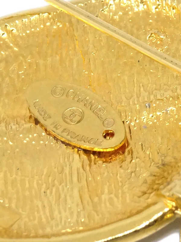 CHANEL Pre-Owned 1990-2000s Triple Rhombus Brooch Pin | Gold