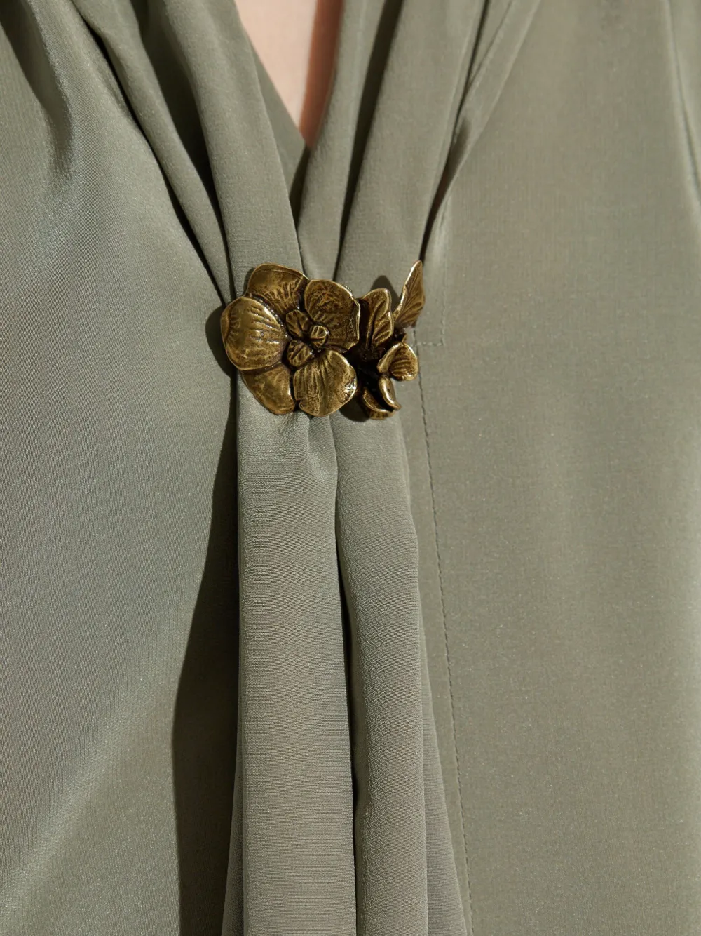 Max Mara Blouse met gestrikte hals Groen