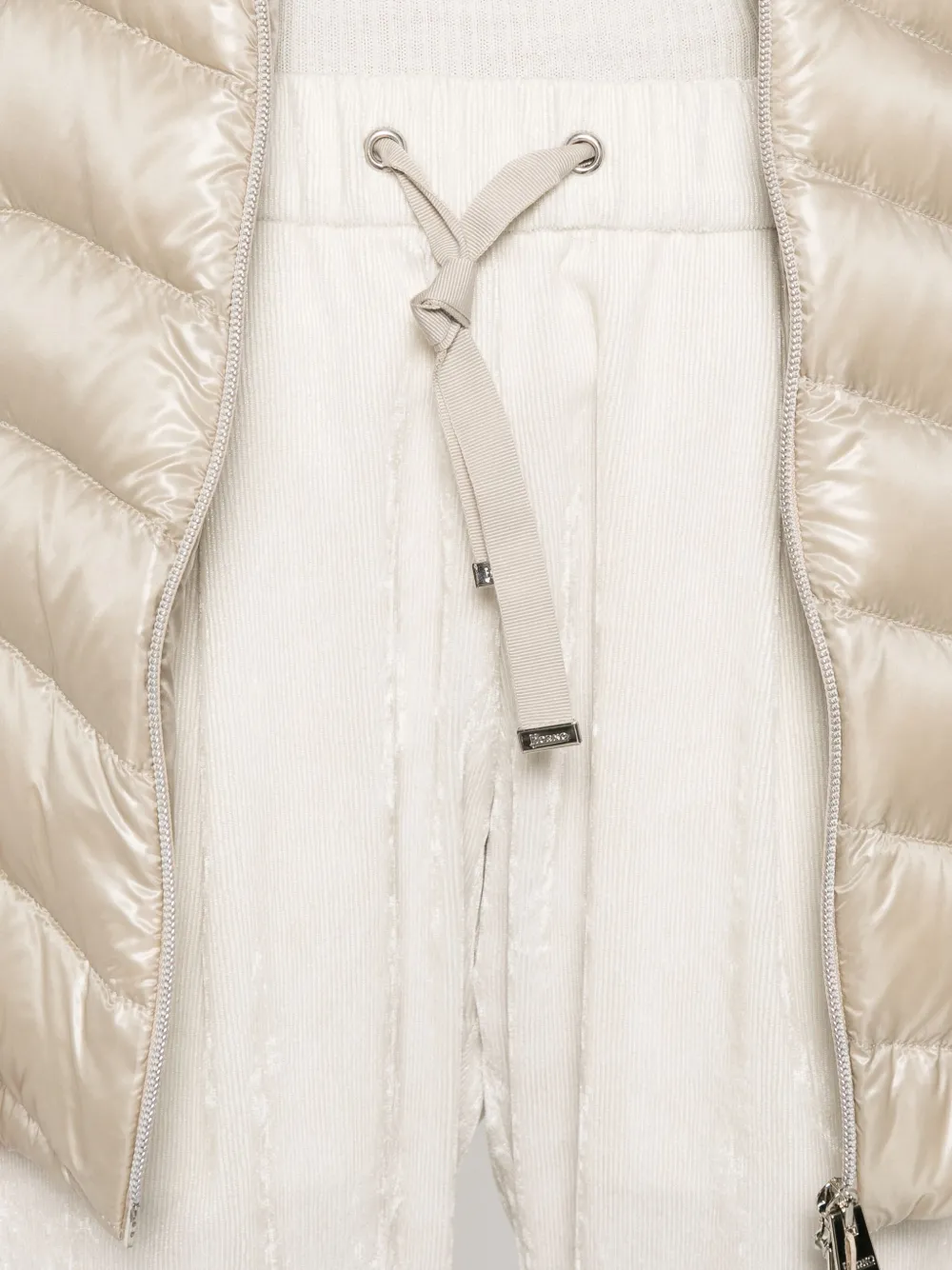 Herno Resort plooibroek met trekkoord Beige