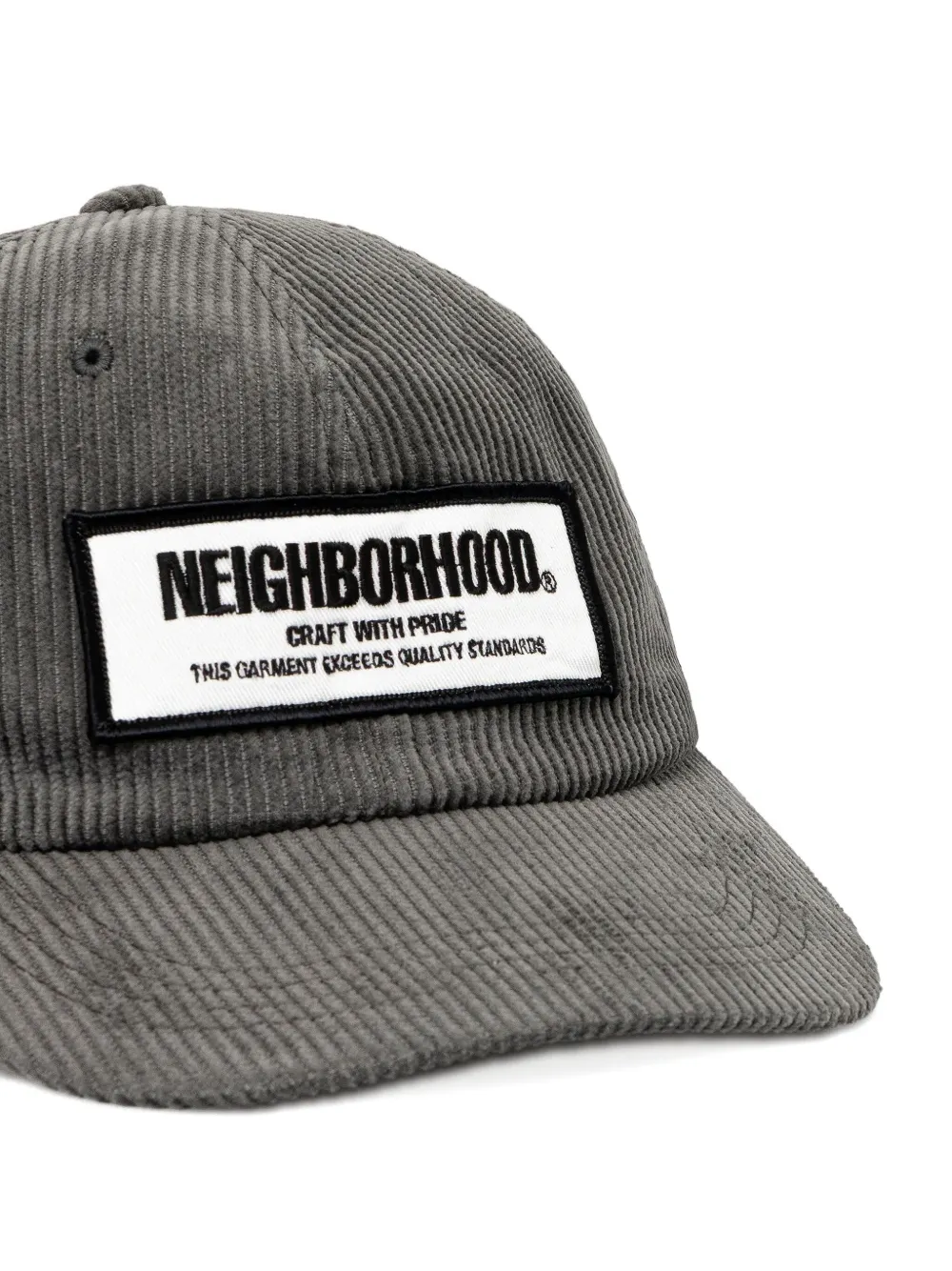 Neighborhood Ribfluwelen pet met patch - Grijs