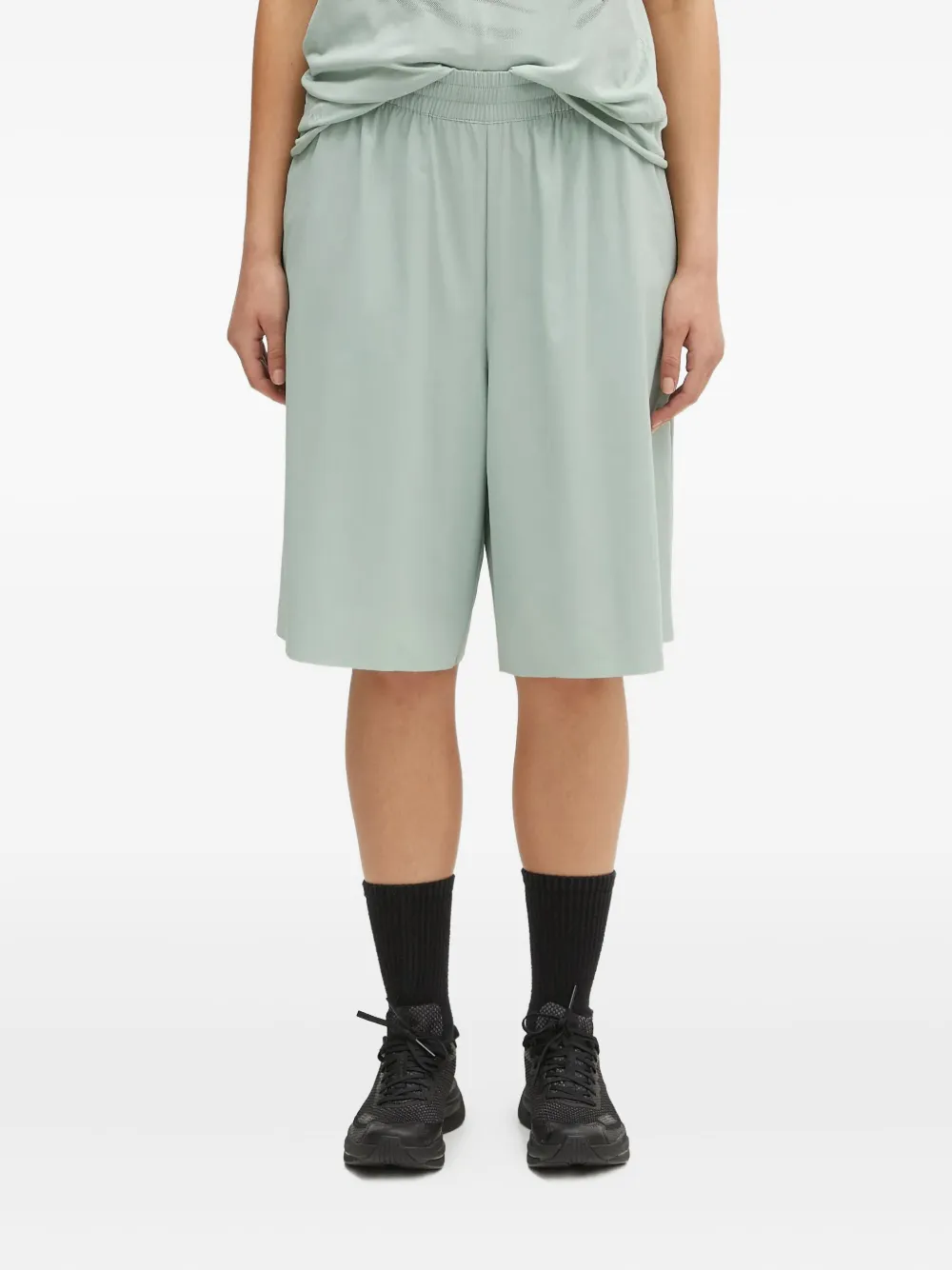 MM6 Maison Margiela ゴムウエスト ショートパンツ - グリーン MM6 Maison Margiela ゴムウエスト ショートパンツ - グリーン