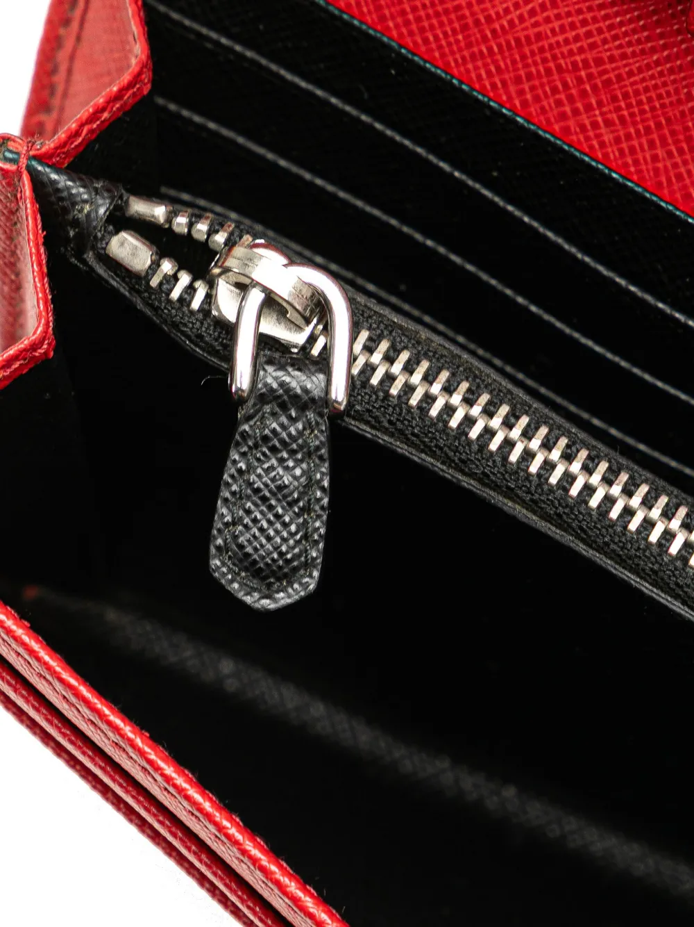 Pre-owned Prada 2000-2013 Saffiano Grommet Wallet On Chain Crossbody Bag In Red