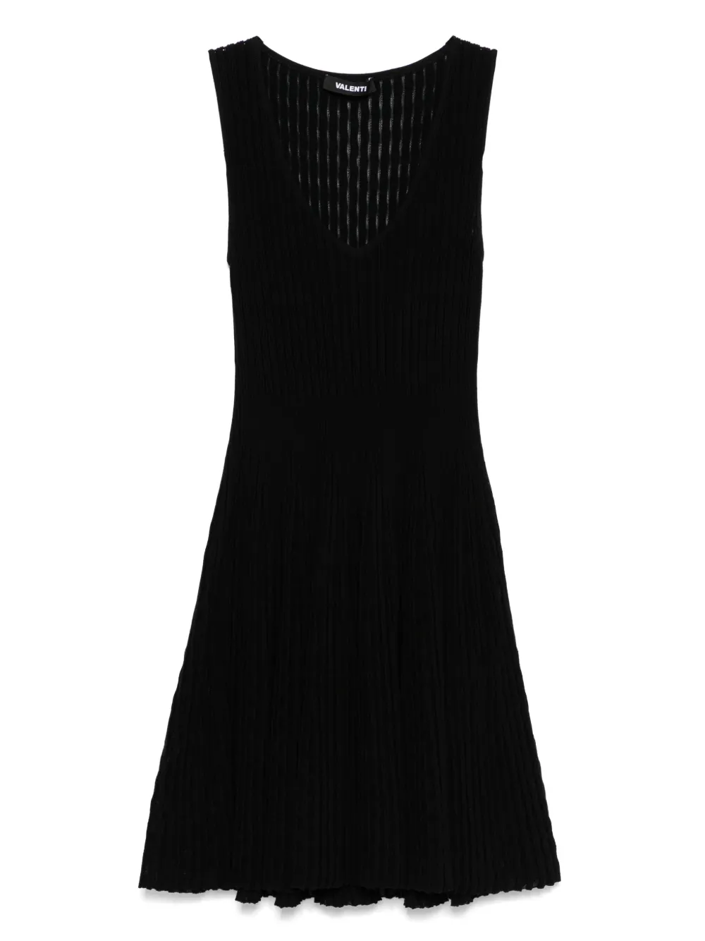 sleeveless dress