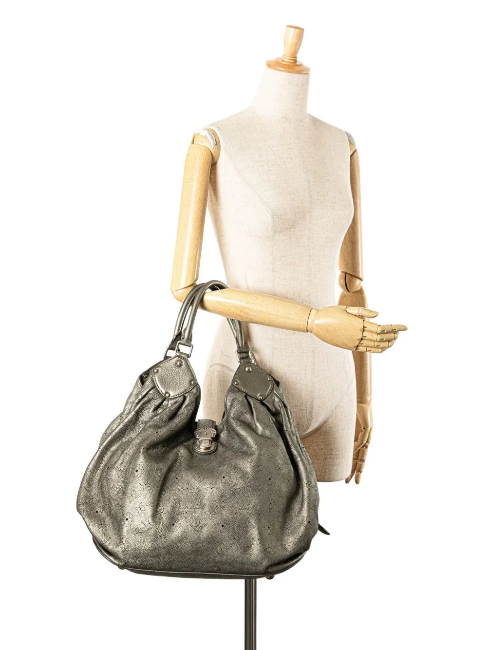 Pre-owned Louis Vuitton 2008 Monogram Mahina Xl Hobo Bag