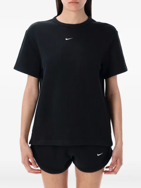 Nike توب بحياكة مضلعة وأكمام قصيرة