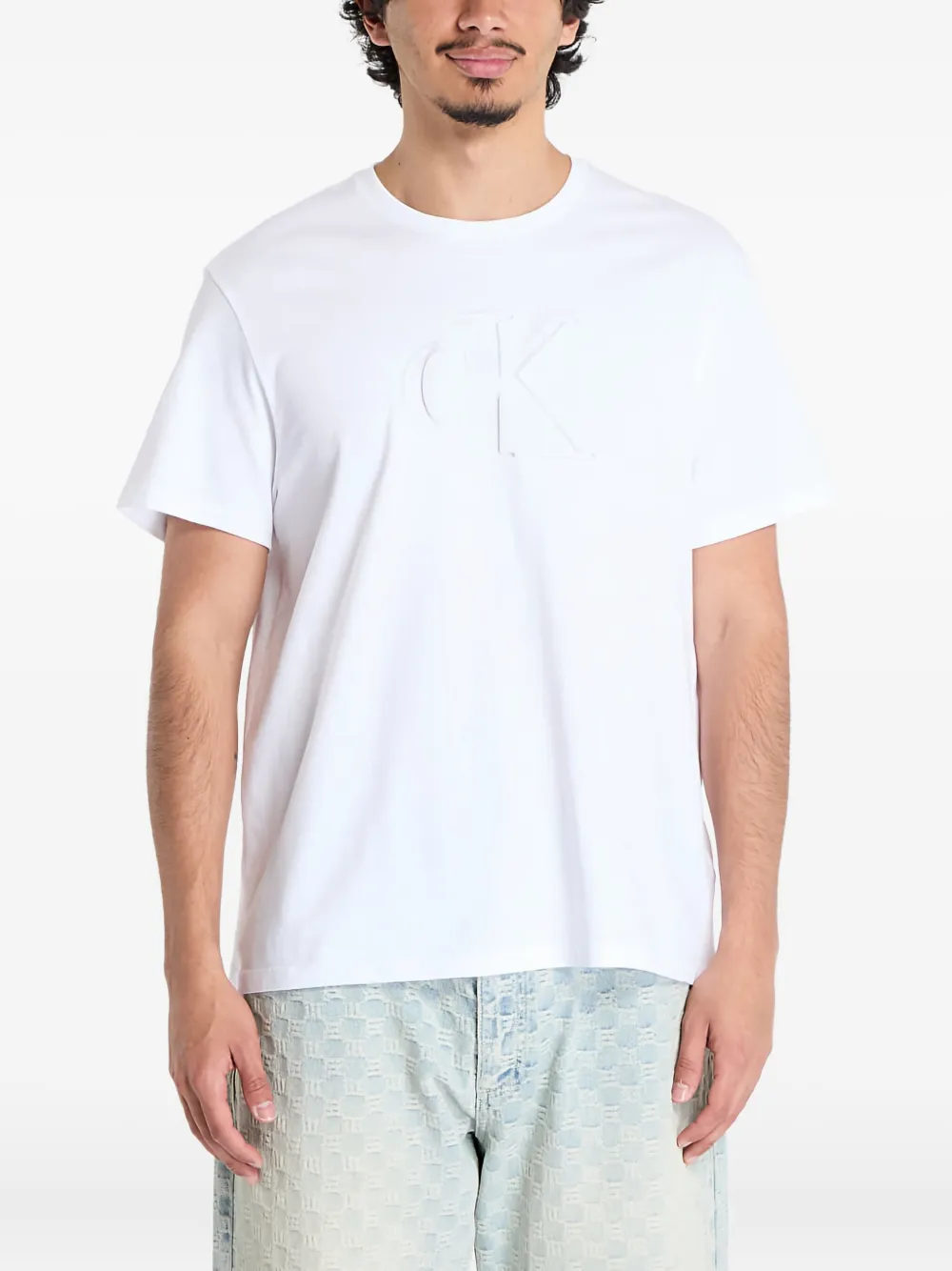 Calvin Klein Jeans ロゴ Tシャツ - ホワイト Calvin Klein Jeans ロゴ Tシャツ - ホワイト
