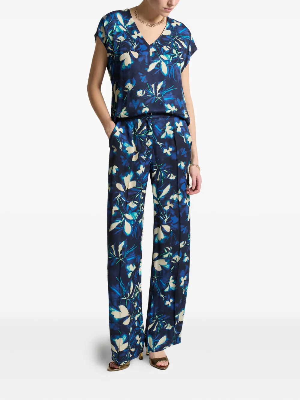ELENA MIRO` floral-print V-neck top - Blauw