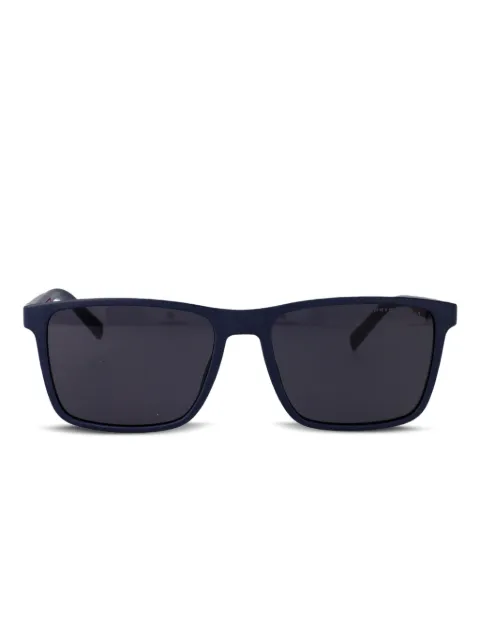 Tommy Hilfiger lentes de sol con armazón cuadrada