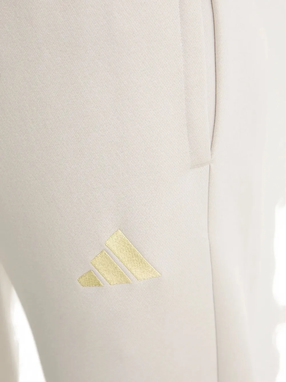 adidas Hoodie met geborduurd logo Beige
