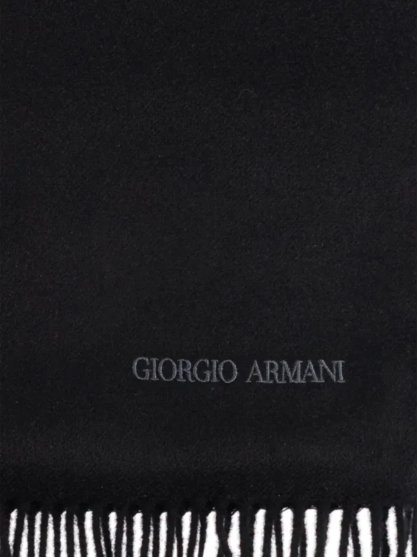 Giorgio Armani Cachecol Com Franjas | Preto | FARFETCH BR